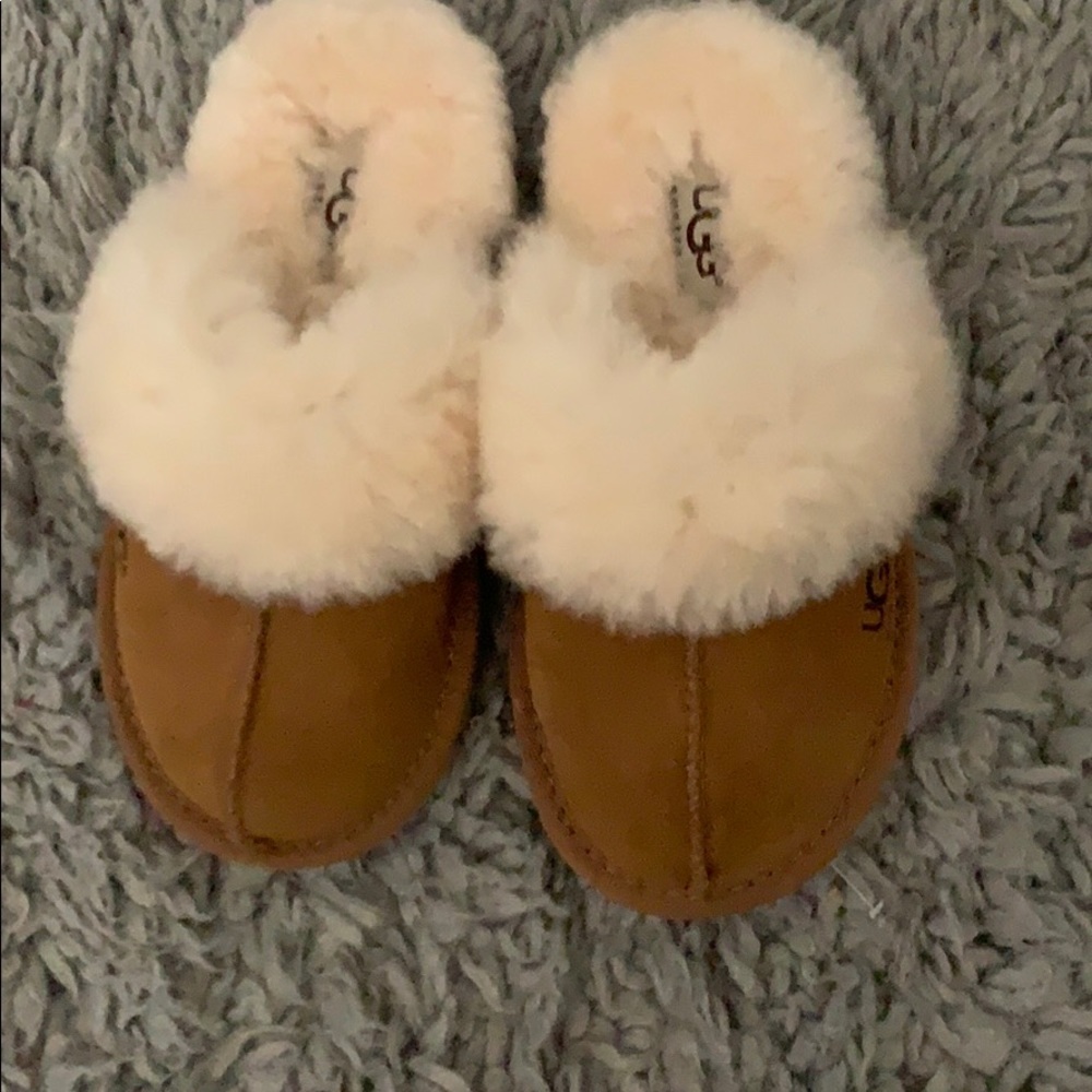 Kids Uggs slippers